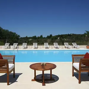 lagrange-vacances-le-domaine-de-bourgeac.fr-provencehotel.com/